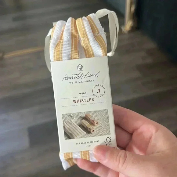 NWT HEARTH & HAND WOODEN TRAIN WHISTLES - Picture 5 of 5